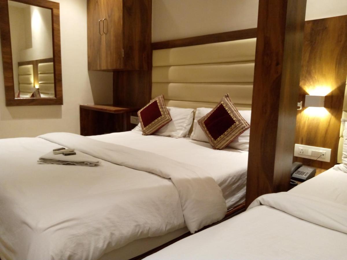 Hotel Adams Inn Near Mumbai Airport Exterior foto